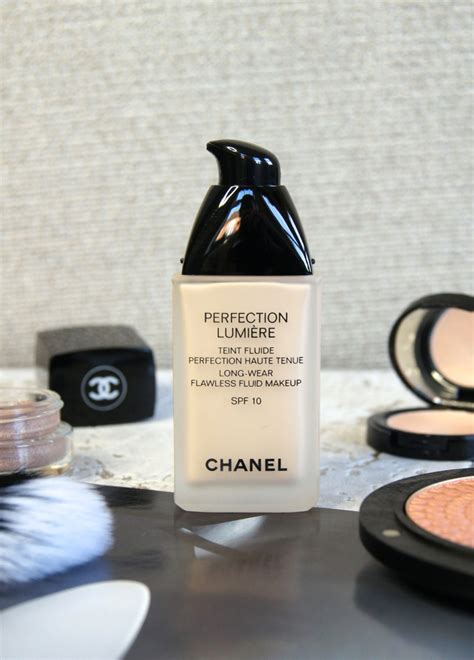 chanel perfection lumiere reviews.